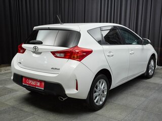 2014 Toyota Auris II, белый, 1077000 рублей, вид 4