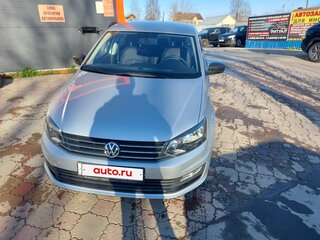 2015 Volkswagen Polo V Рестайлинг, серебристый, 1360000 рублей, вид 1