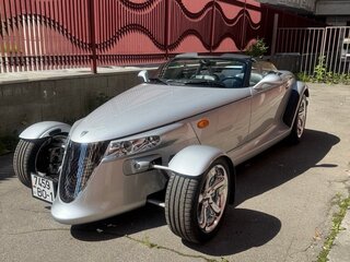 1999 Plymouth Prowler, серебристый, 7500000 рублей, вид 4