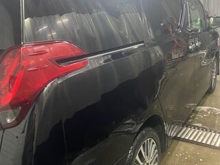 2016 Toyota Alphard III, чёрный, 4200000 рублей, вид 3
