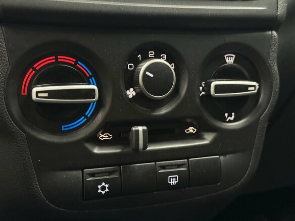 2023 Lada (ВАЗ) Granta I Рестайлинг, чёрный, 699000 рублей - вид 7