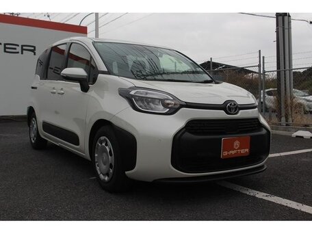 Toyota Sienta III