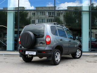 2017 Chevrolet Niva I Рестайлинг, серый, 635000 рублей, вид 5