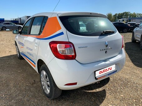 2018 Renault Sandero II, белый, 667850 рублей, вид 4