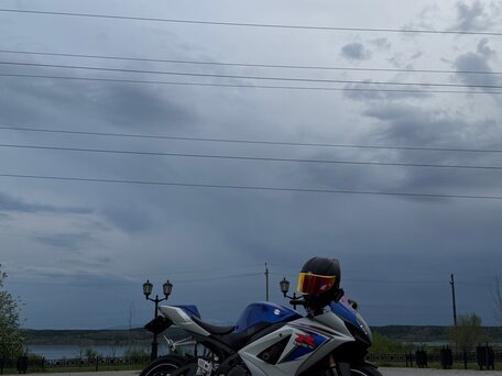2008 Suzuki GSX-R 1000, белый, 1000055 рублей, вид 1