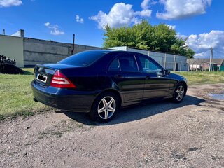 2006 Mercedes-Benz C-Класс 200 II (W203) Рестайлинг, чёрный, 590000 рублей, вид 4