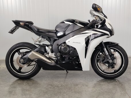 2010 Honda CBR 1000 RR/RA Fireblade, чёрный, 629000 рублей, вид 1