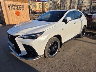 2023 Lexus NX 350h II, белый, 8450000 рублей, вид 4