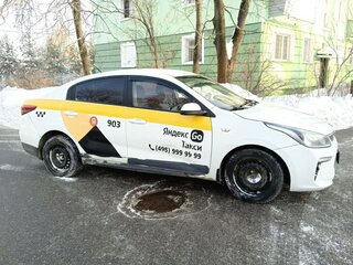 2018 Kia Rio IV, белый, 800000 рублей, вид 4