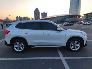2023 BMW X1 Long 20Li sDrive III (U11/U12), белый, 2900000 рублей, вид 4