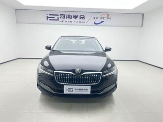 2024 Skoda Superb III Рестайлинг, чёрный, 2400000 рублей, вид 2