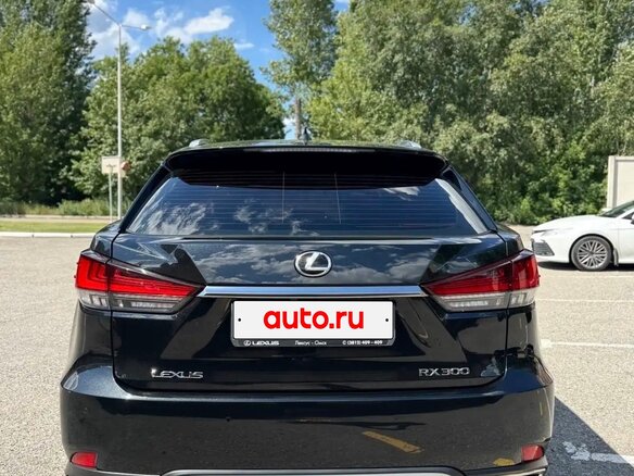 2021 Lexus RX 300 IV Рестайлинг, чёрный, 4500000 рублей - вид 3
