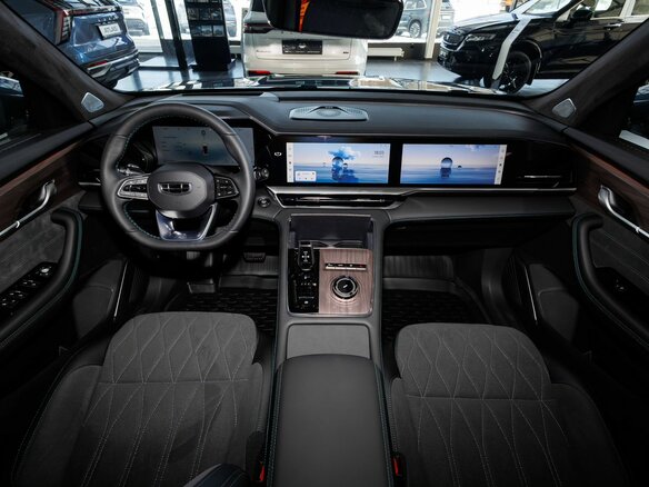 2026 Geely Monjaro I Рестайлинг, серый, 4954990 рублей - вид 15