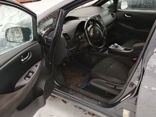 2013 Nissan Leaf I (ZE0/AZE0), серый, 410000 рублей, вид 1