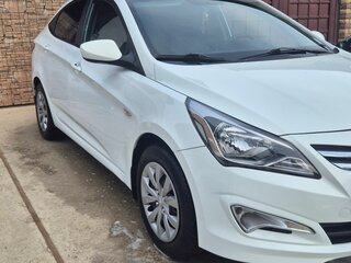 2014 Hyundai Solaris I, белый, 820000 рублей, вид 3