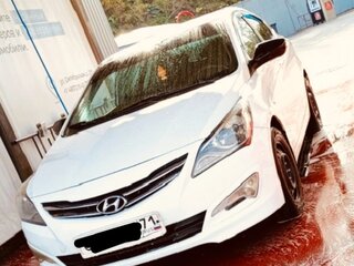 2015 Hyundai Solaris I Рестайлинг, белый, 550000 рублей, вид 3