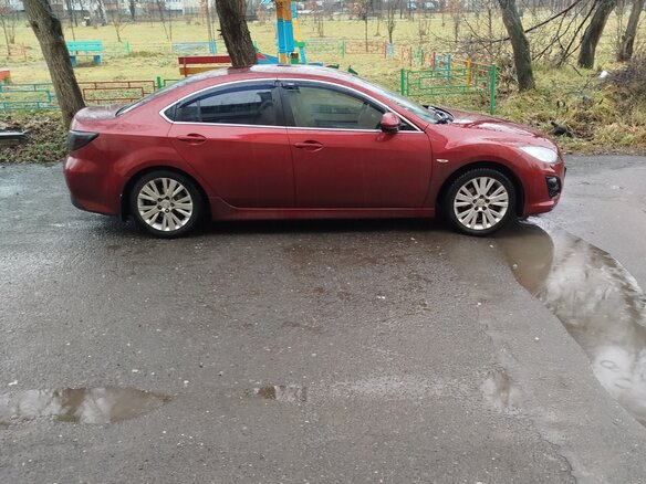 2011 Mazda 6 II (GH) Рестайлинг, красный, 950000 рублей - вид 5