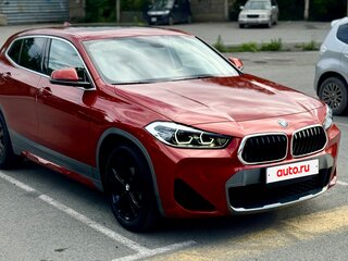 2020 BMW X2 sDrive18i I (F39), красный, 2250000 рублей, вид 5