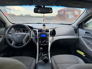 2012 Hyundai Sonata VI (YF), серый, 700000 рублей, вид 5
