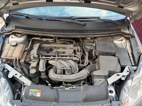 2009 Ford Focus II Рестайлинг, серебристый, 500000 рублей - вид 6
