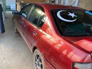 1997 Nissan Primera II (P11), красный, 250000 рублей, вид 3