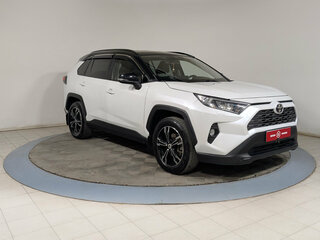 2021 Toyota RAV4 V (XA50), белый, 2690000 рублей, вид 2