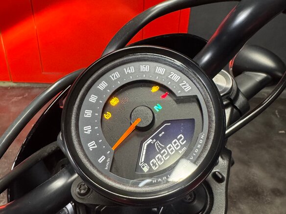 2022 Harley-Davidson Nightster, красный, 1089000 рублей - вид 19