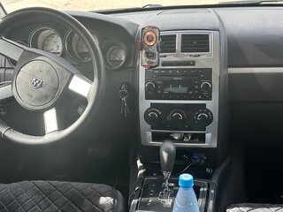 2010 Dodge Charger VI (LX), белый, 1100000 рублей, вид 4