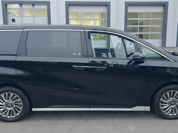 2024 GAC M8, чёрный - вид 4