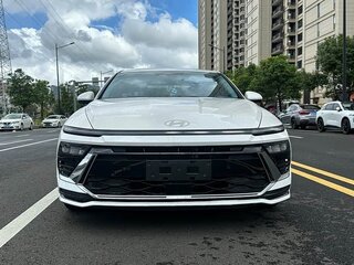 2022 Hyundai Sonata VIII (DN8), белый, 1857000 рублей, вид 2
