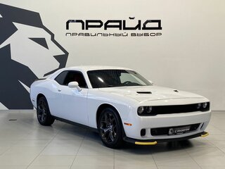 2019 Dodge Challenger III Рестайлинг 2, белый, 3944900 рублей, вид 3