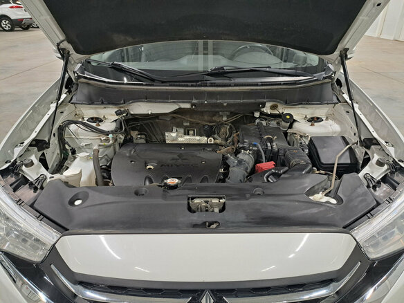 2018 Mitsubishi ASX I Рестайлинг 2, белый, 1640000 рублей - вид 8