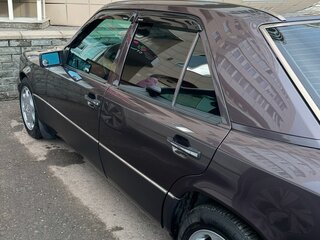1994 Mercedes-Benz E-Класс 220 I (W124), фиолетовый, 2850000 рублей, вид 4