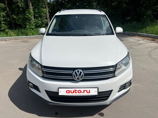 2013 Volkswagen Tiguan I Рестайлинг, белый, 830000 рублей, вид 2