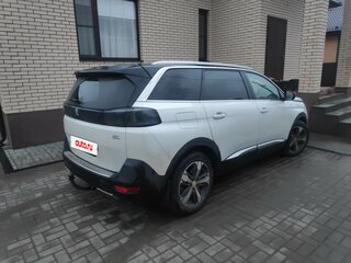 2021 Peugeot 5008 II Рестайлинг, белый, 2480000 рублей, вид 3