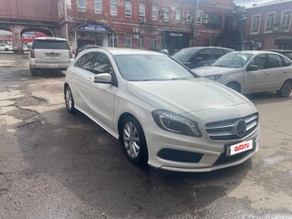 2015 Mercedes-Benz A-Класс 180 III (W176), белый, 1350000 рублей, вид 1