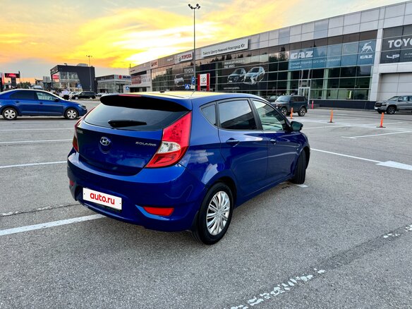 2011 Hyundai Solaris I, синий, 640000 рублей - вид 3