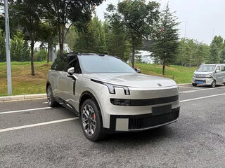 2025 Lynk & Co 900, бежевый, 7280700 рублей, вид 3