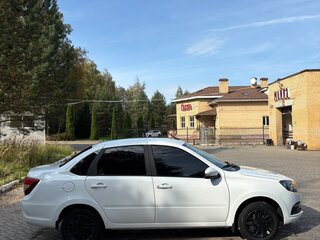 2023 Lada (ВАЗ) Granta I Рестайлинг, белый, 650000 рублей, вид 3
