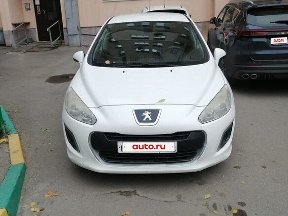 2011 Peugeot 308 I Рестайлинг, белый, 650000 рублей