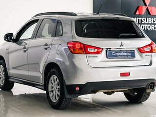 2014 Mitsubishi ASX I Рестайлинг, серебристый, 1250000 рублей, вид 5