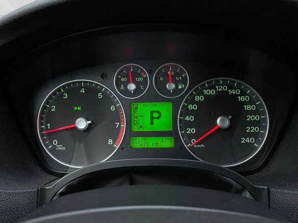 2006 Ford Focus II, красный - вид 16