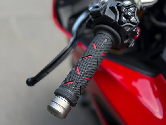 2025 Ducati Panigale V2, красный, 1799999 рублей - вид 30