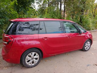 2017 Citroen C4 Picasso Grand II Рестайлинг, красный, 1500000 рублей, вид 2