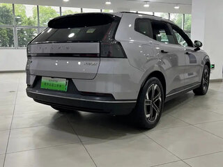 2026 Volvo XC70 III, серебристый, 5700000 рублей, вид 4