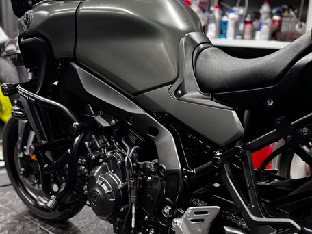 2021 Yamaha Tracer 9, серый, 1100000 рублей, вид 2