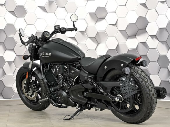 2025 Indian Scout, чёрный, 2100000 рублей - вид 7