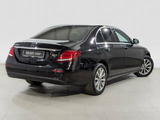 2020 Mercedes-Benz E-Класс 200 d V (W213, S213, C238), чёрный, 2730000 рублей, вид 5