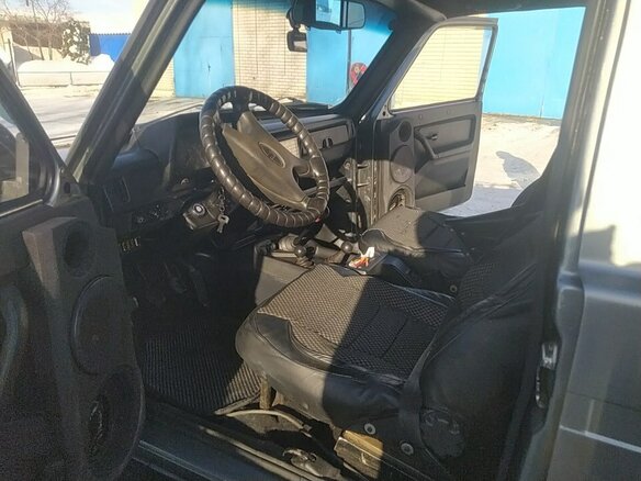 2012 Lada (ВАЗ) 2131 (4x4) 213105 I, серебристый, 430000 рублей - вид 5