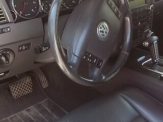 2007 Volkswagen Touareg I Рестайлинг, серебристый, 1450000 рублей, вид 3